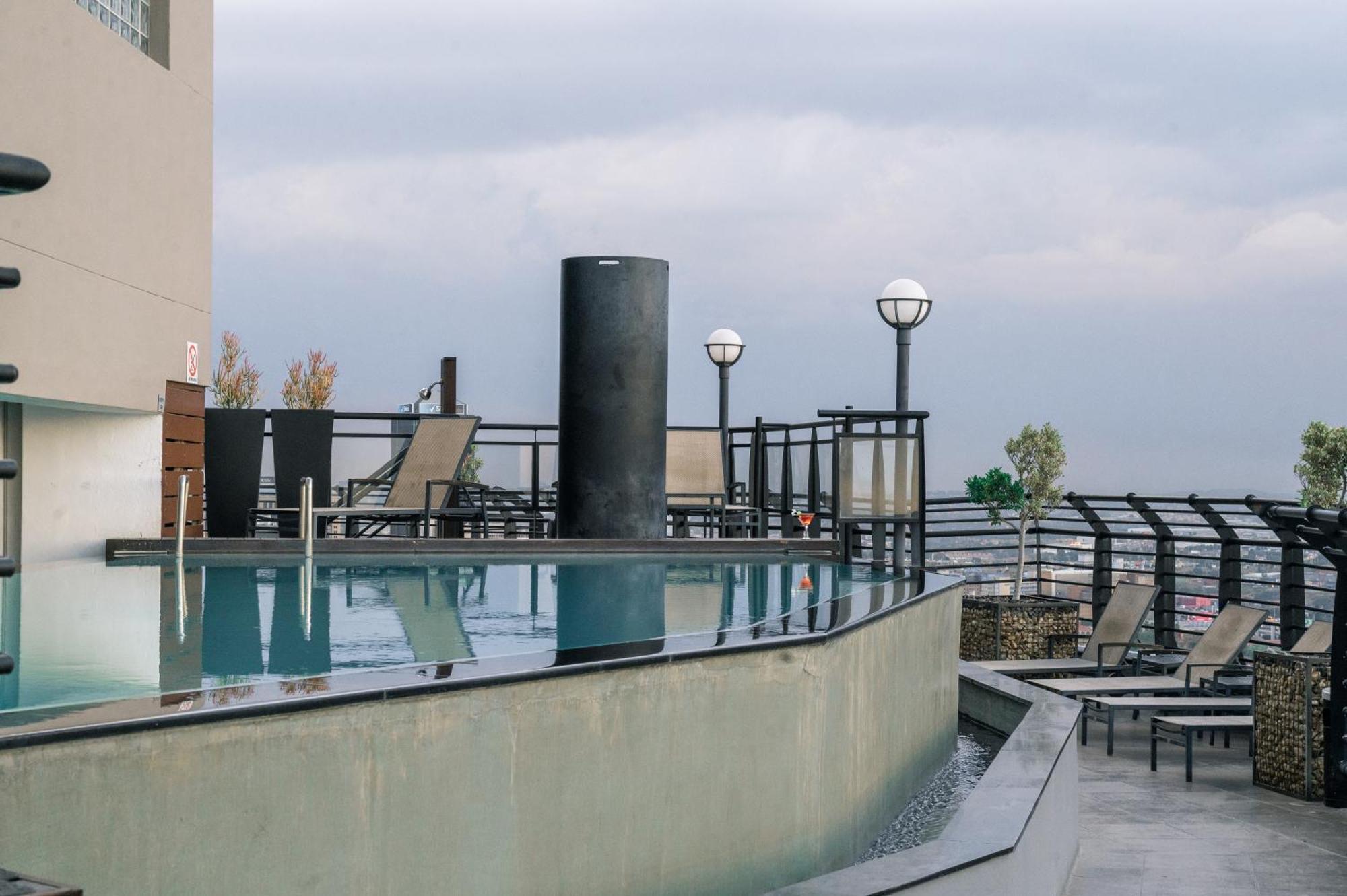 The Parktonian All Suite Hotel 约翰内斯堡 外观 照片
